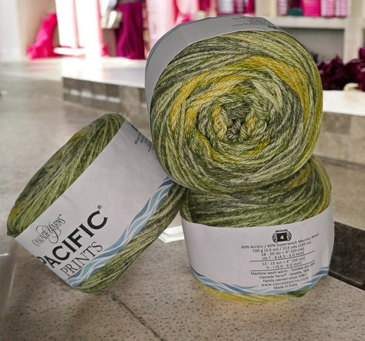 Cascade Pacific Prints Merino Wool Acrylic Blend Yarn in Leaf, 218-yard skein-worsted weight