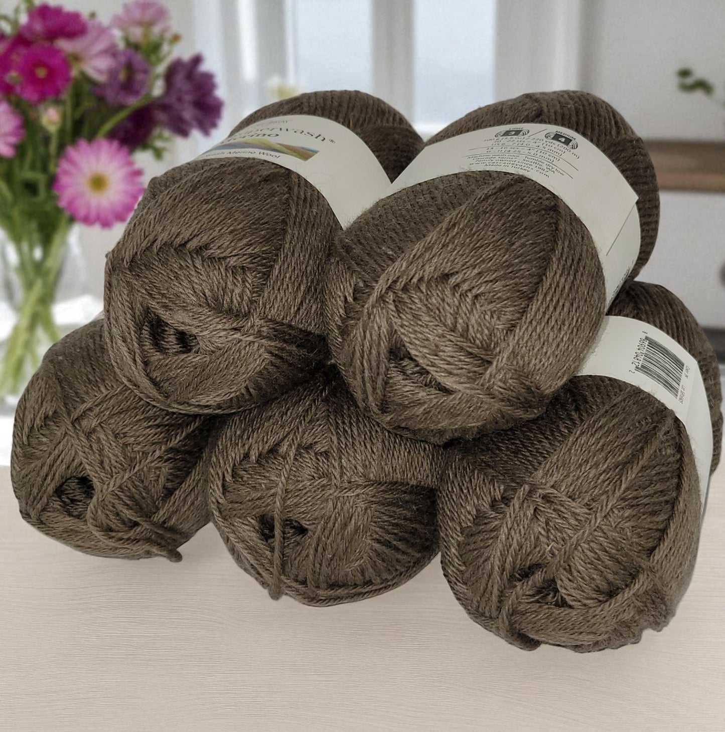 220 Superwash Merino Wool in Walnut Heather — 100% Superwash Merino Wool, Worsted weight, 220-yard skein