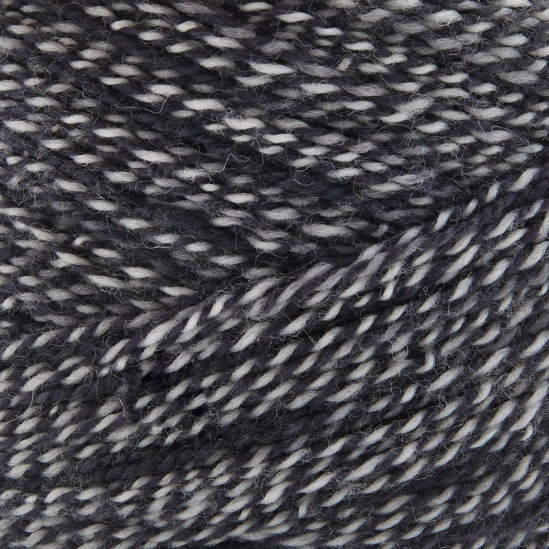 Cobblestone Superwash Merino Wool in Tuxedo — black and white 612-yard skein